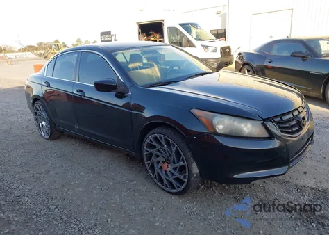 2011 Honda Accord 2.4 Lx-P z USA, uszkodzony, nr VIN 1HGCP2F44BA037372